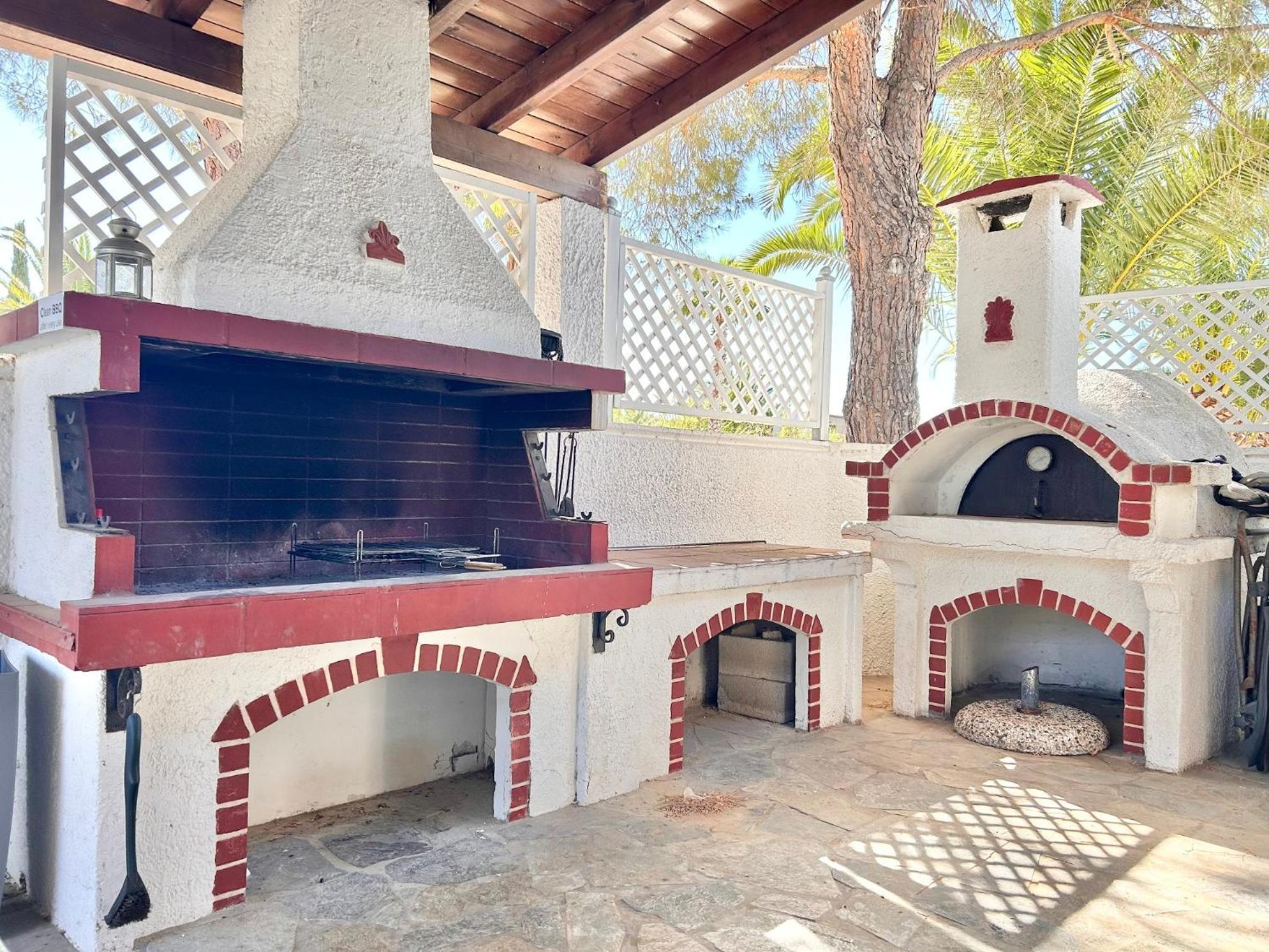 Villasonboard Dock Villa 3 Bed, 3 Bath, Canal, Greek Venice Porto Hydra Plepi Exterior photo