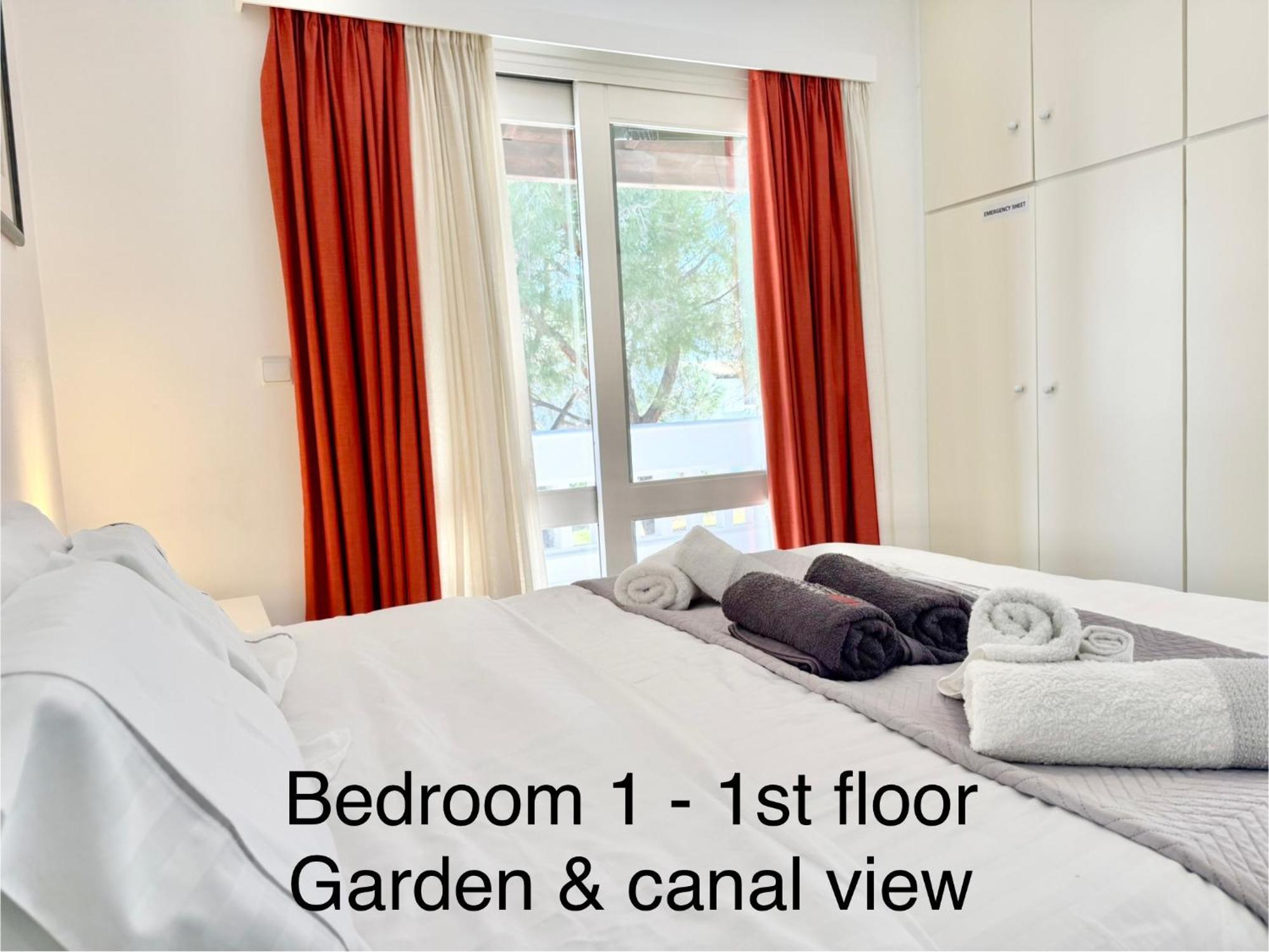 Villasonboard Dock Villa 3 Bed, 3 Bath, Canal, Greek Venice Porto Hydra Plepi Exterior photo